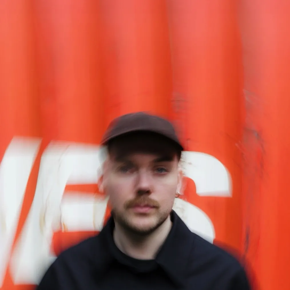 VLADIS — live